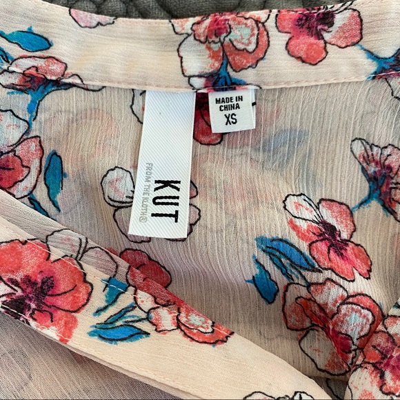 5/$25! Kut from the Kloth floral jasmine blouse size XS - Picture 4 of 4